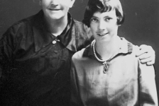 422: Mrs. Stasia Dunphy and her daughter Rose. (circa 1928-1932) [courtesy of Mary (Dunphy) Lamb]  - Mrs. Stasia married to Patrick Dunphy; Rose later Sr M Hildegarde